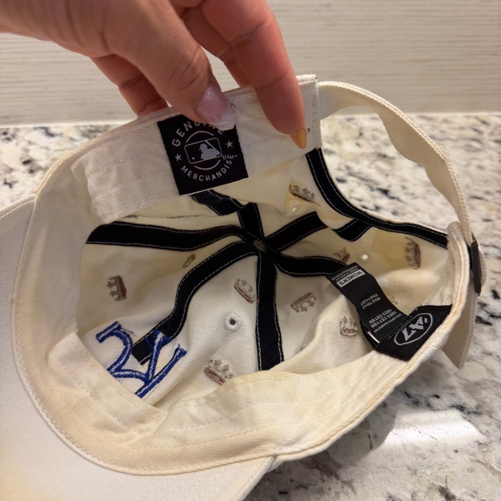 Kansas City KC Crown Logo Embroidered Baseball Cap - Off-White - Picture 4 of 4